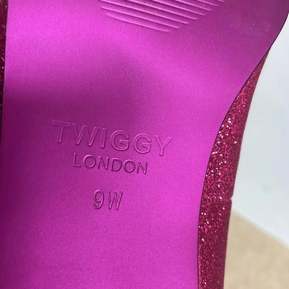 Twiggy London Pink Glittery Wide Width Taylor Swift Flats - Picture 11 of 11
